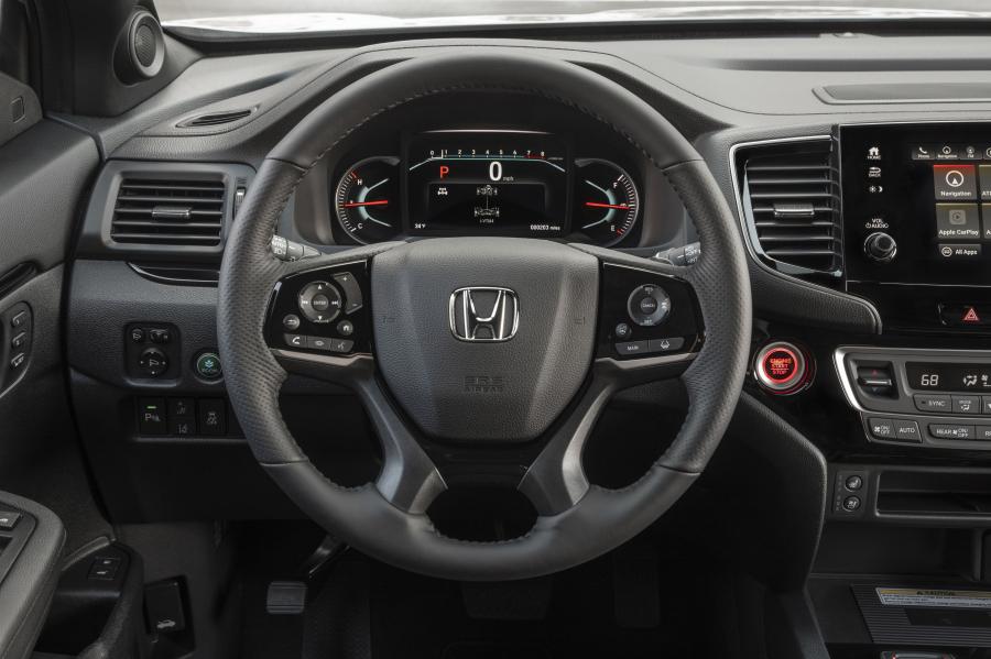 Панель приборов Honda Passport 2019 года  (фото 49 из 53)